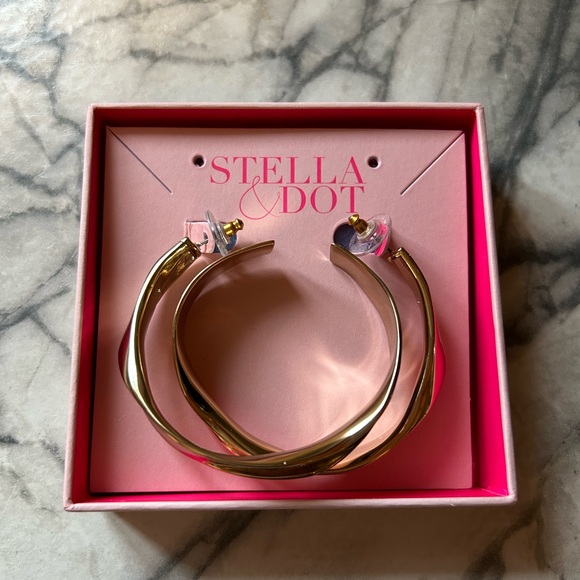 Stella & Dot Twist Hoop Earrings - Picture 3 of 3